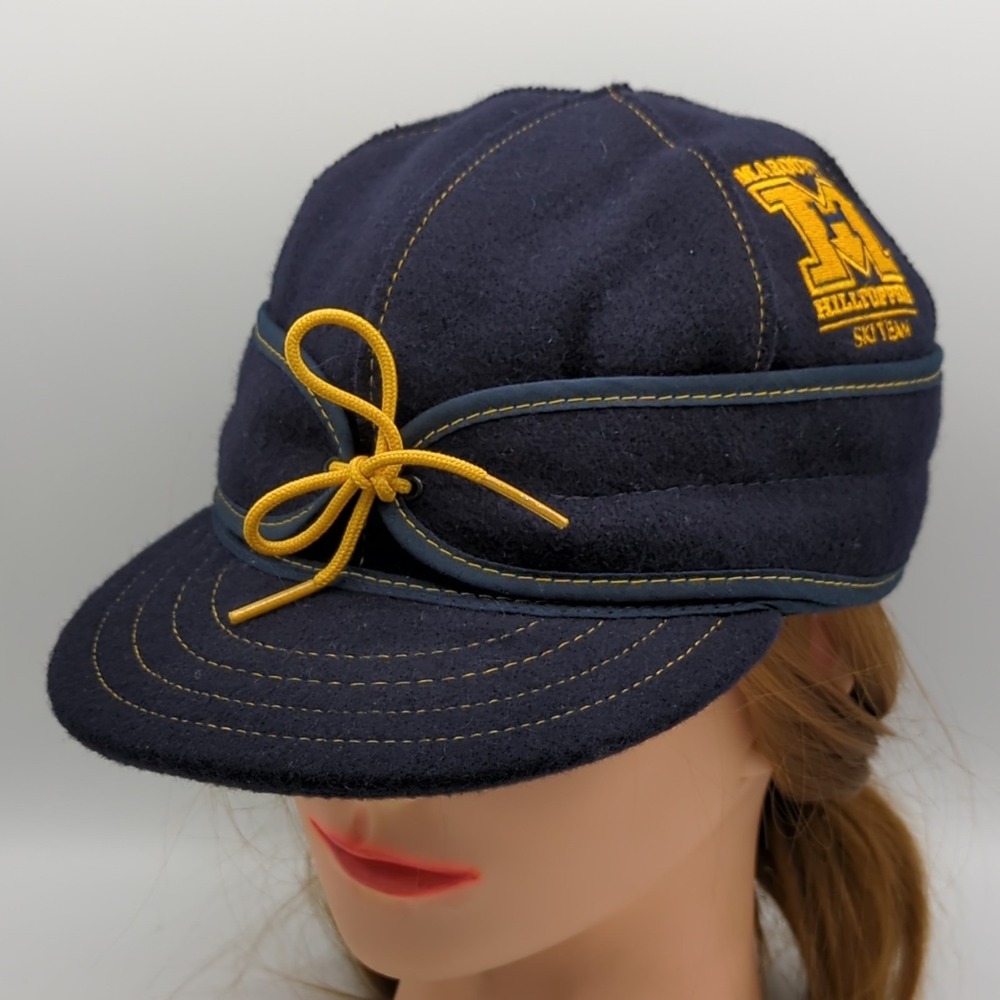 Stormy Kromer Marquette Hilltoppers Size 6 7/8 Hat Wool Blend Navy w/ Yellow USA